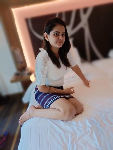 model Call Girls in Karol Bagh